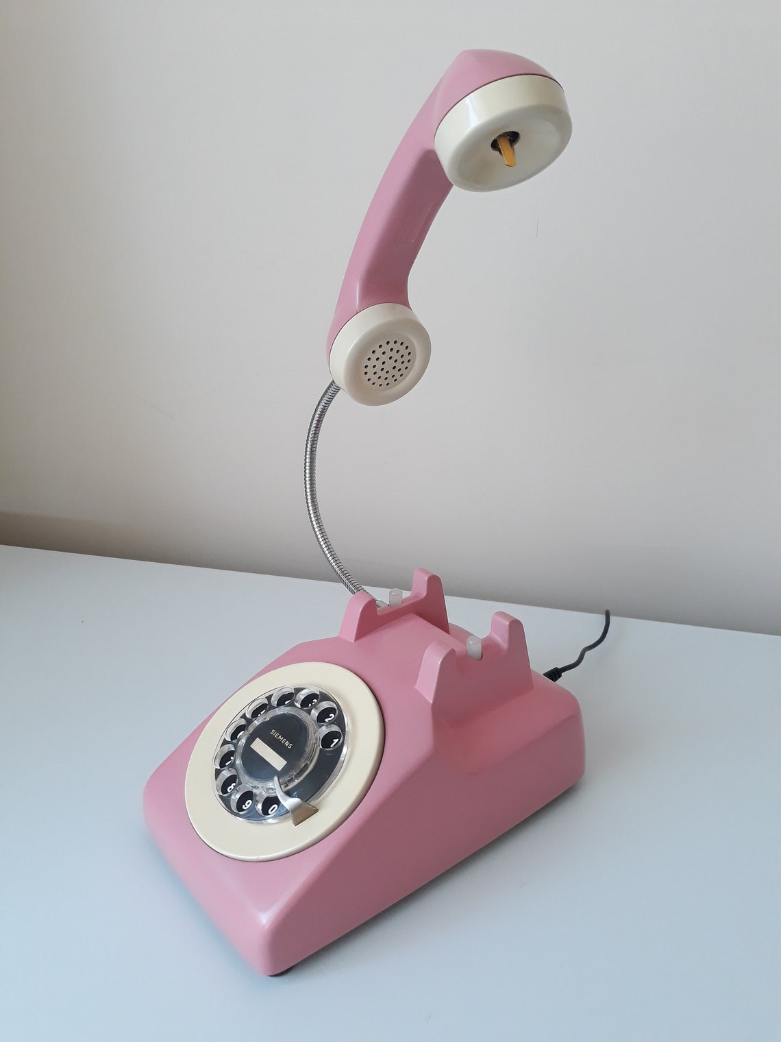📞Vintage Orange Telephone Lamp