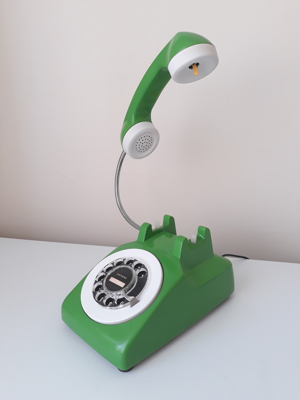📞Vintage Orange Telephone Lamp