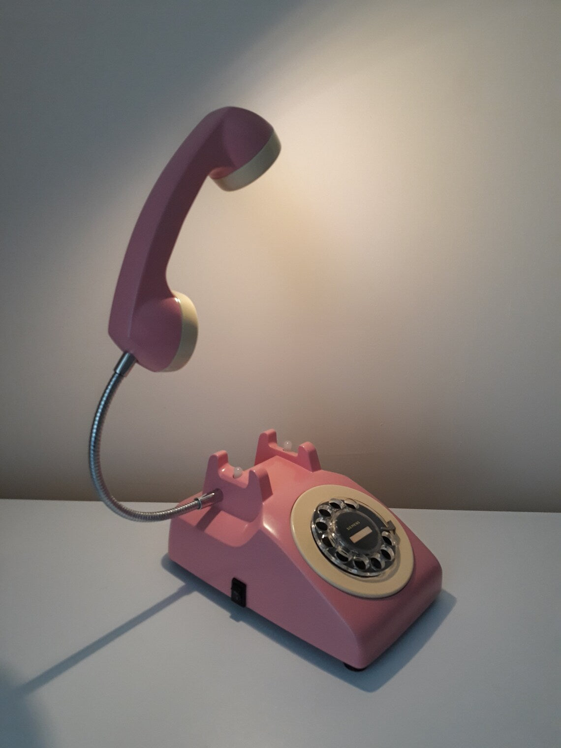 📞Vintage Orange Telephone Lamp